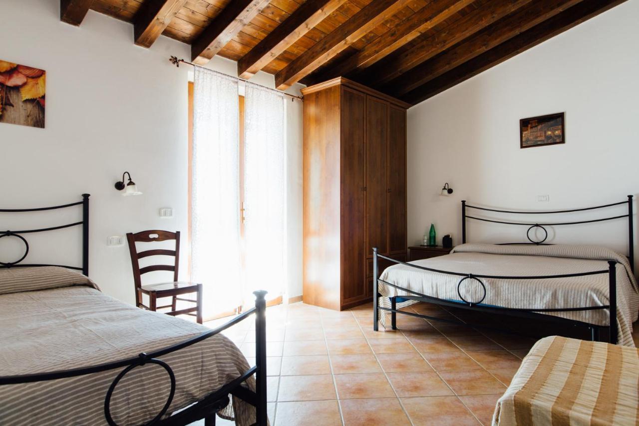 Agriturismo La Sorgente Фонтебланда Экстерьер фото
