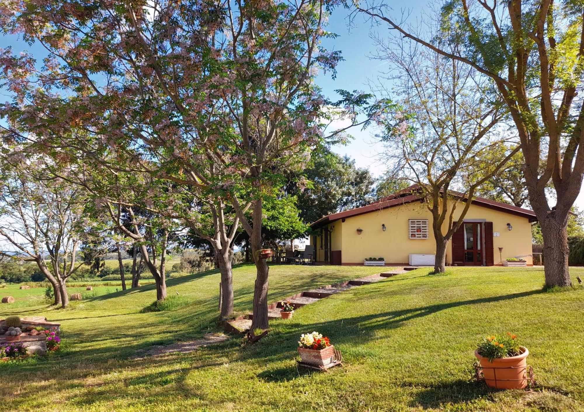 Agriturismo La Sorgente Фонтебланда Экстерьер фото