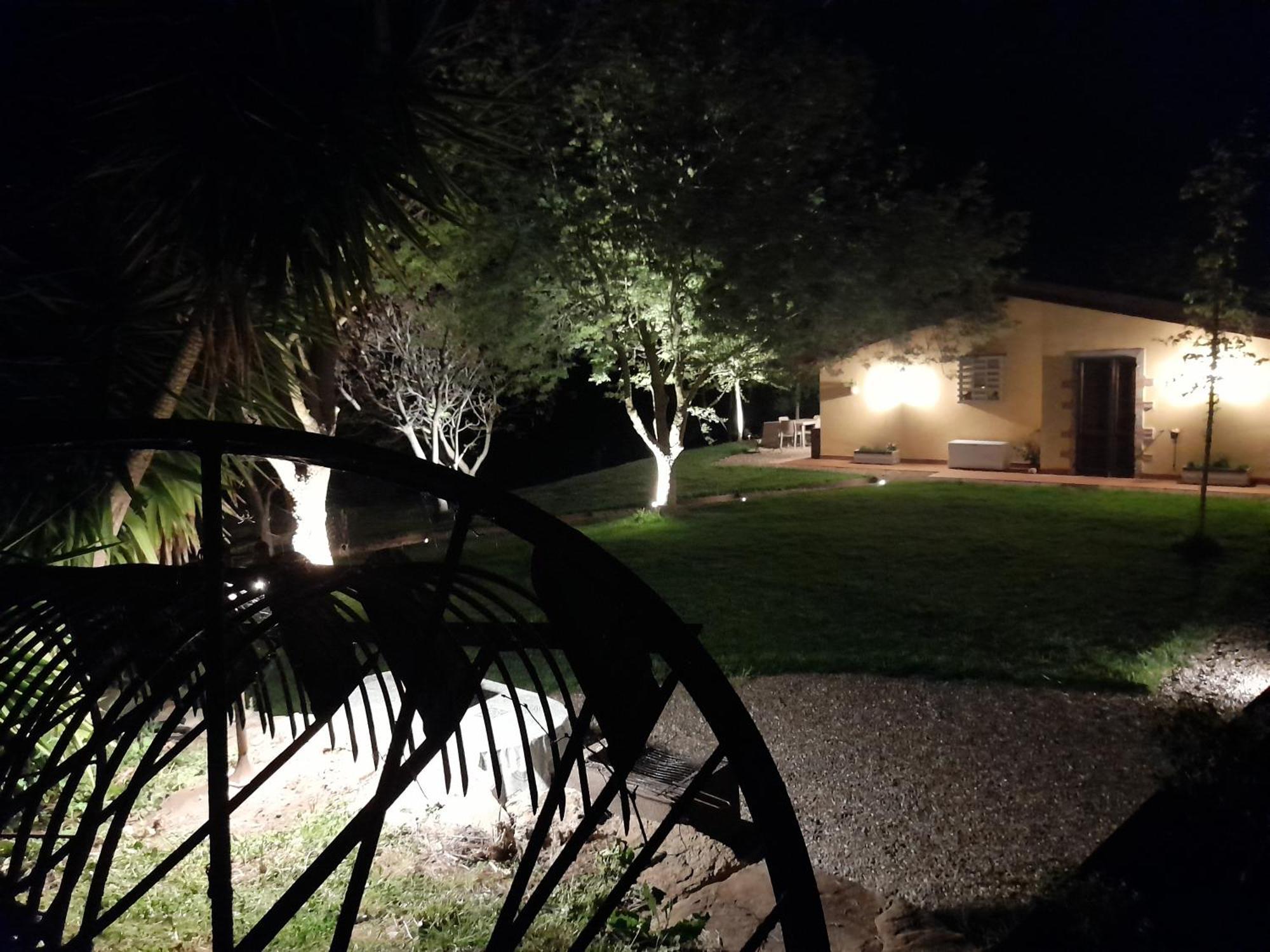 Agriturismo La Sorgente Фонтебланда Экстерьер фото